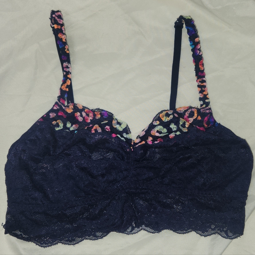 Victoria's Secret PINK Bralette. Size M - Picture 2 of 6